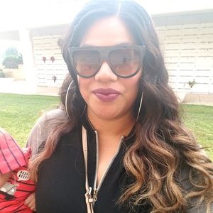 Meet your Posher, Taimane